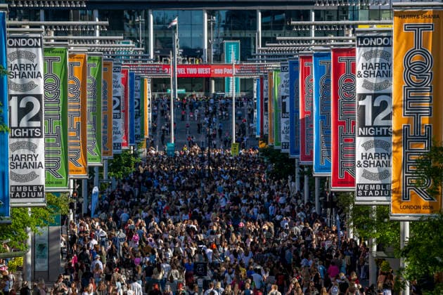 June 12, 2026, London, London, UK: LONDON, UK. Fans arrive on Olympic way to attend Harry StylesÃ¢â‚¬â ¢ concert, part of the Together Together tour as he begins a 12-night residency at Wembley Stadium. London UK  - ZUMAl94_ 20260612_zaf_l94_031 Copyright: xStephenxChungx