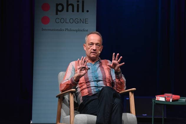 Autor Stefan Weidner spricht auf der Phil.Cologne, ein internationales Fest für Philosophie zum Thema Yoga oder Die sanfte Eroberung des Westens durch den Osten *** Author Stefan Weidner speaks at Phil Cologne, an international festival of philosophy on the subject of yoga or the gentle conquest of the West by the East