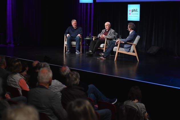 Autor Arnd Henze, Theologe Wolfgang Palaver und Journalist Joachim Frank, l-r, spricht auf der Phil.Cologne, ein internationales Fest für Philosophie zum Thema Wer hat Angst vorm Antichrist? Politische Theologie und das Silicon Valley. *** Author Arnd Henze, theologian Wolfgang Palaver and journalist Joachim Frank, l r, speak at Phil Cologne, an international festival of philosophy on the topic of Whos afraid of the Antichrist Political theology and Silicon Valley