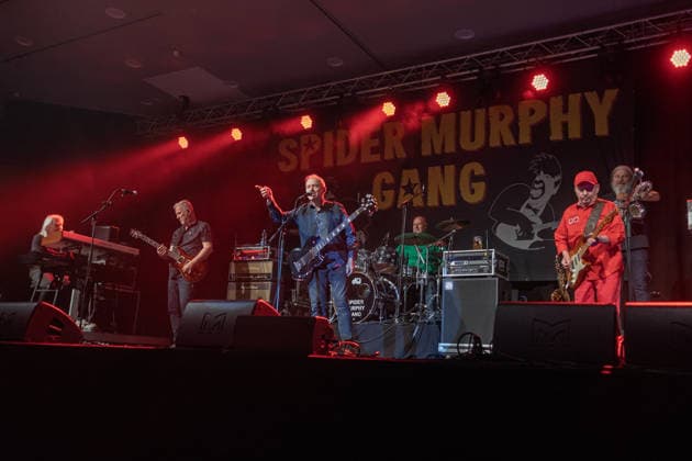 Spider Murphy Gang in Bonn - 12.06.26 Die bayrische Rock N Roll Band Spider Murphy Gang beiim Live Auftritt im Brückenforum Bonn - 12.06.26 Bonn Beuel Nordrhein-Westfalen Deutschland *** Spider Murphy Gang in Bonn 12 06 26 The Bavarian Rock N Roll Band Spider Murphy Gang performing live at Brückenforum Bonn 12 06 26 Bonn Beuel Nordrhein Westfalen Germany Copyright: xMarcxJohnx