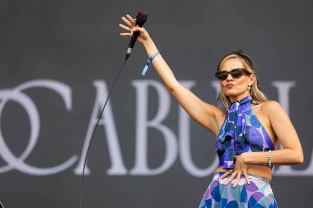 Buscabulla no Primavera Sound Porto 2026 in Portugal - 12 Jun 2026 Raquel Berríos of the Puerto Rican experimental pop duo Buscabulla performs live on stage during Primavera Sound Porto 2026 at Parque da Cidade. Porto Portugal Copyright: xDiogoxBaptistax xSOPAxImagesx DB_BuscabullaS262DAY_0023