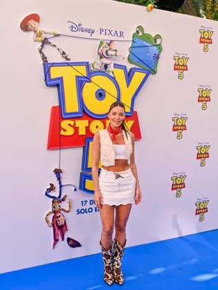 June 12, 2026, Madrid, Madrid, Spain: Spanish singer and actress LORENA GOMEZ attends the photocall of Toy Story 5 at Cines Callao on June 12, 2026 in Madrid, Spain. Madrid Spain  - ZUMAc312 20260612_zsp_c312_079 Copyright: xOscarxManuelxSanchezx