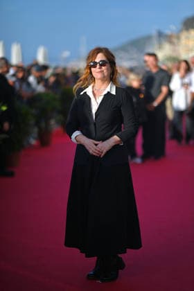 40th Cabourg Film Festival Day 3 FC Agnes Jaoui attend the red carpet during Day Three of the 40th Cabourg Film Festival on June 12, 2026 in Cabourg, France. Photo by Franck Castel ABACAPRESS.COM Cabourg  Copyright: xCastelxFranck ABACAx