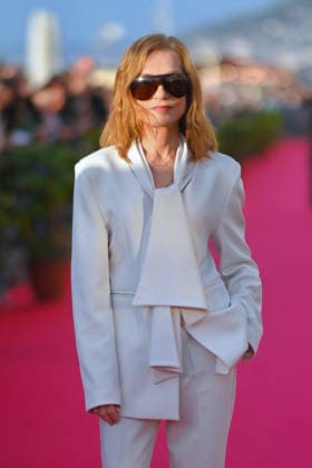 40th Cabourg Film Festival Day 3 FC Isabelle Huppert attend the red carpet during Day Three of the 40th Cabourg Film Festival on June 12, 2026 in Cabourg, France. Photo by Franck Castel ABACAPRESS.COM Cabourg  Copyright: xCastelxFranck ABACAx