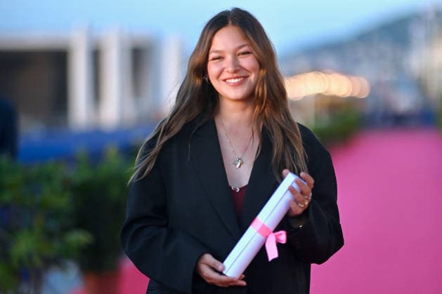 40th Cabourg Film Festival Day 3 FC Anja Verderosa awarded Premier Rendez Vous Feminin Prize attends the red carpet during Day Three of the 40th Cabourg Film Festival on June 12, 2026 in Cabourg, France. Photo by Franck Castel ABACAPRESS.COM Cabourg  Copyright: xCastelxFranck ABACAx