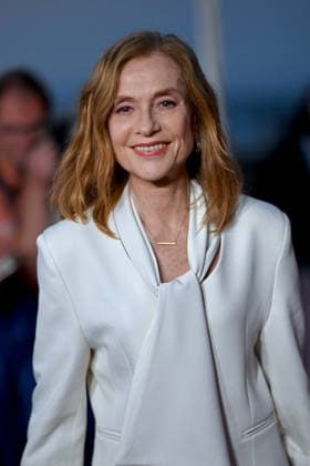 40th Cabourg Film Festival Day 3 FC Isabelle Huppert poses with her honorary Swann award on the red carpet during Day Three of the 40th Cabourg Film Festival on June 12, 2026 in Cabourg, France. Photo by Franck Castel ABACAPRESS.COM Cabourg  Copyright: xCastelxFranck ABACAx