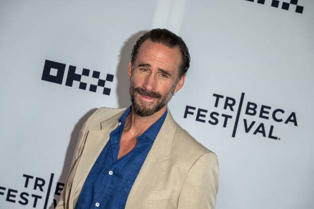 Dear England Premiere, 25th Tribeca Film Festival, New York, USA - 12 Jun 2026 Joseph Fiennes attends Dear England Premiere during the 2026 Tribeca Film Festival at the SVA Theatre on June 12, 2026 in New York City. New York United States Copyright: xRonxAdarx xSOPAxImagesx _radar_england_06122026_00158