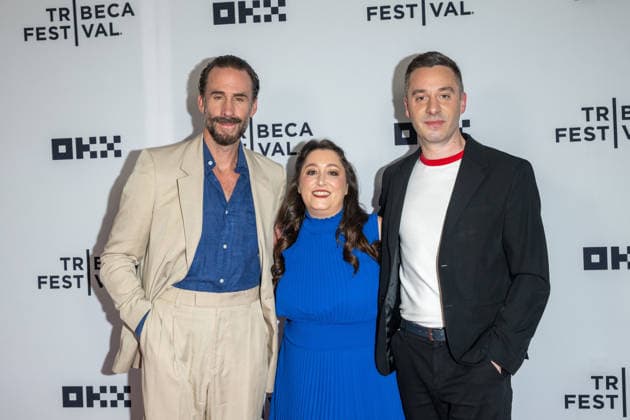 Dear England Premiere, 25th Tribeca Film Festival, New York, USA - 12 Jun 2026 (L-R) Joseph Fiennes, Breanne L. Heldman and James Graham attend Dear England Premiere during the 2026 Tribeca Film Festival at the SVA Theatre on June 12, 2026 in New York City. New York United States Copyright: xRonxAdarx xSOPAxImagesx _radar_england_06122026_00252