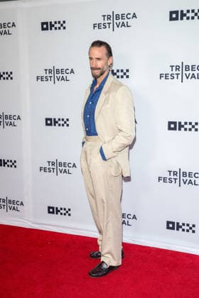 June 12, 2026, New York, United States: Joseph Fiennes attends Dear England Premiere during the 2026 Tribeca Film Festival at the SVA Theatre on June 12, 2026 in New York City. New York United States - ZUMAs197 20260612_aaa_s197_396 Copyright: xRonxAdarx