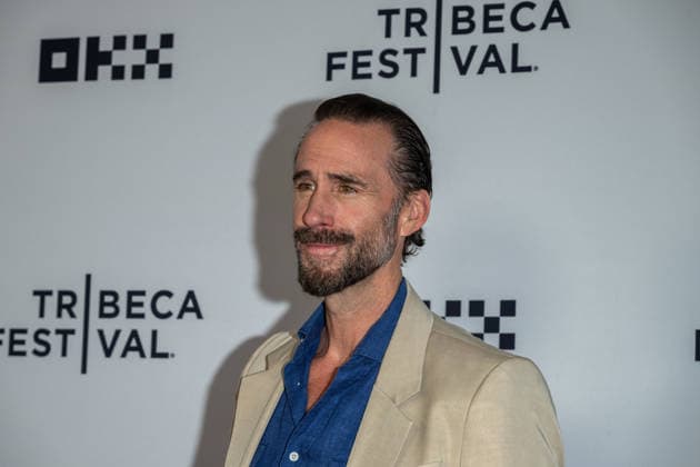 June 12, 2026, New York, United States: Joseph Fiennes attends Dear England Premiere during the 2026 Tribeca Film Festival at the SVA Theatre on June 12, 2026 in New York City. New York United States - ZUMAs197 20260612_aaa_s197_413 Copyright: xRonxAdarx
