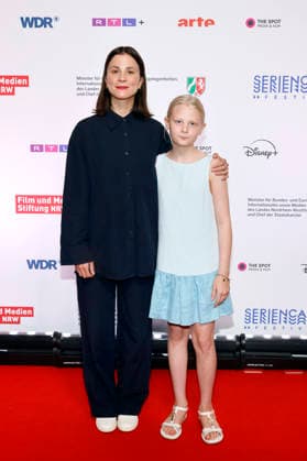 Die Schauspielerinnen Aylin Tezel und Hanna Heckt bei der Premiere der ZDF-Serie Serial Cleaner im Rahmen des 12. Seriencamp Festivals 2026 im Cinenova. Köln, 11.06.2026 NRW Deutschland *** Actresses Aylin Tezel and Hanna Heckt at the premiere of the ZDF series Serial Cleaner as part of the 12 Series Camp Festival 2026 at Cinenova Cologne, 11 06 2026 NRW Germany Copyright: xChristophxHardtx