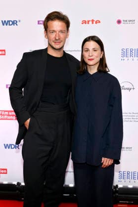 Schauspieler Stefan Gorski und Schauspielerin Aylin Tezel bei der Premiere der ZDF-Serie Serial Cleaner im Rahmen des 12. Seriencamp Festivals 2026 im Cinenova. Köln, 11.06.2026 NRW Deutschland *** Actor Stefan Gorski and actress Aylin Tezel at the premiere of the ZDF series Serial Cleaner as part of the 12 Series Camp Festival 2026 at Cinenova Cologne, 11 06 2026 NRW Germany Copyright: xChristophxHardtx