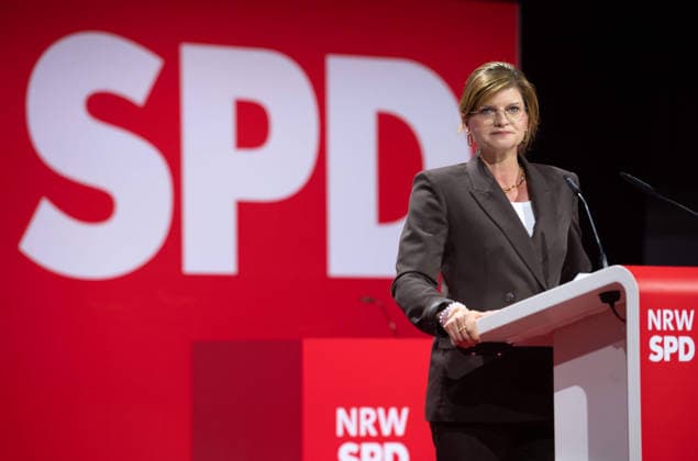 Sarah PHILIPP, Landesvorsitzende der NRWSPD, bei ihrer Rede Landesdeligiertenkonferenz der NRWSPD, SPD Nordrhein-Westfalen in Duesseldorf am 13.06.2026, *** Sarah PHILIPP, State Chairwoman of the NRWSPD, during her speech at the State Delegates Conference of the NRWSPD, SPD North Rhine-Westphalia in Duesseldorf on 13 06 2026,