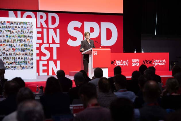 Sarah PHILIPP, Landesvorsitzende der NRWSPD, bei ihrer Rede Landesdeligiertenkonferenz der NRWSPD, SPD Nordrhein-Westfalen in Duesseldorf am 13.06.2026, *** Sarah PHILIPP, State Chairwoman of the NRWSPD, during her speech at the State Delegates Conference of the NRWSPD, SPD North Rhine-Westphalia in Duesseldorf on 13 06 2026,
