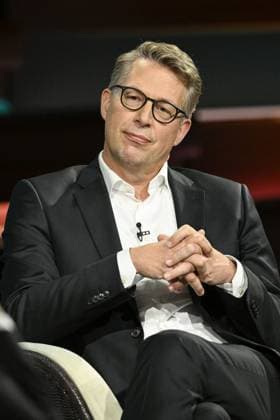 Markus Blume (Politiker) 06 26 her Markus Blume am 10. Juni 2026 in Markus Lanz , ZDF TV Fernsehen Talkshow Talk Show Deutschland deutsch deutscher Mann Politik CSU german politician hoch halb sitzend zuhörend *** Markus Blume politician 06 26 her Markus Blume on June 10, 2026 in Markus Lanz , ZDF TV television talk show talk show Germany german german man politics CSU german politician high half sitting listening