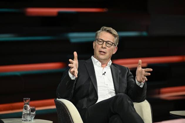 Markus Blume (Politiker) 06 26 her Markus Blume am 10. Juni 2026 in Markus Lanz , ZDF TV Fernsehen Talkshow Talk Show Deutschland deutsch deutscher Mann Politik CSU german politician quer halb sitzend sprechend gestikulierend *** Markus Blume politician 06 26 her Markus Blume on June 10, 2026 in Markus Lanz , ZDF TV television talk show talk show Germany german german man politics CSU german politician cross half sitting talking gesticulating