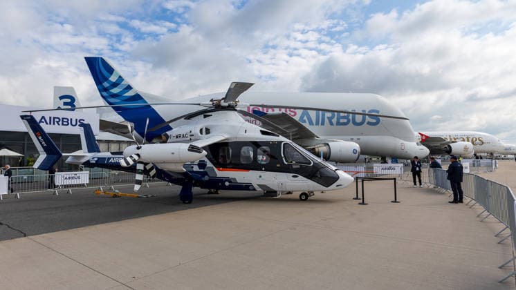 Publikumstag auf ILA Berlin 2026, Berlin, 13.06.2026 Der Airbus Racer (Kennzeichen F-WRAC) steht im Freigelaende einer Luftfahrtmesse. Im Hintergrund sind ein Airbus BelugaXL sowie eine Emirates-Maschine zu sehen. Der Racer ist ein Hochgeschwindigkeits-Demonstrator von Airbus Helicopters. Schöneberg Berlin ExpoCenter Airport Brandenburg Deutschland *** Public day at ILA Berlin 2026, Berlin, 13 06 2026 The Airbus Racer registration number F WRAC stands in the open air of an air show In the background you can see an Airbus BelugaXL and an Emirates aircraft The Racer is a high-speed demonstrator from Airbus Helicopters Schöneberg Berlin ExpoCenter Airport Brandenburg Germany 20260613-1V9A3128-M4000