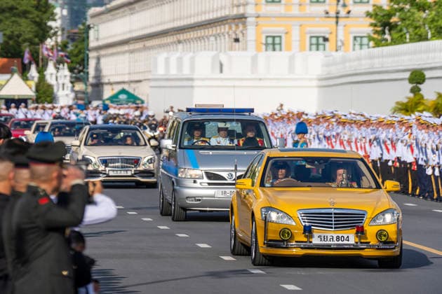 June 13, 2026, Bangkok, Bangkok, Thailand: Members of the public and Thai officials line the streets near BangkokÃ¢â‚¬â ¢s Grand Palace as the silver van transporting the late Princess HRH Bajrakitiyabha passes by in a ceremonial motorcade. Princess Bajrakitiyabha, who passed away 2 days prior on June 11, 2026, was King VajiralongkornÃ¢â‚¬â ¢s eldest daughter, died after spending more than three years in hospital following a cardiac incident. A trained lawyer, she earned a law degree from Cornell University in the United States. Bangkok Thailand - ZUMAt128 20260613_zap_t128_007 Copyright: xAdryelxTalamantesx