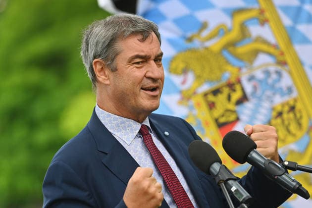 Markus SOEDER (Ministerpraesident Bayern und CSU Vorsitzender) vor bayerischer Flagge,Fahne. Einzelbild,angeschnittenes Einzelmotiv,Portraet,Portrait,Porträt.Gestik, Einweihung des neuen Ludwig II.-Denkmals auf der Bastion der Corneliusbruecke am 13.06.2026 in Muenchen. *** Markus SOEDER Ministerpraesident Bavaria and CSU chairman in front of Bavarian flag,flag single picture,cropped single motif,portrait,portrait,portrait gesture, inauguration of the new Ludwig II monument on the bastion of the Corneliusbruecke on 13 06 2026 in Munich