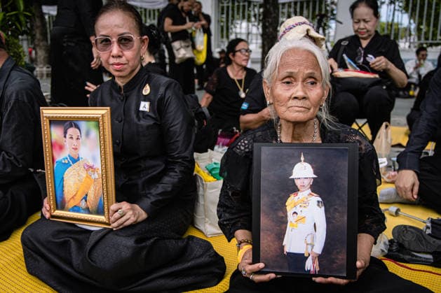 Thai king s eldest daughter Princess Bajrakitiyabha dies after prolonged illness BANGKOK, THAILAND - JUNE 13: Mourners react near the Grand Palace? to the passing of HRH Princess Bajrakitiyabha while holding a framed portrait of her on June 13, 2026 in Bangkok, Thailand. According to a statement released by the Thai Bureau of the Royal Household on 12 June 2026, HRH Princess Bajrakitiyabha died at King Chulalongkorn Memorial Hospital at the age of 47. Wissarut Weerasopon Anadolu Banghok Thailand. Editorial use only. Please get in touch for any other usage.  Copyright: x2026xAnadoluxWissarutxWeerasoponx