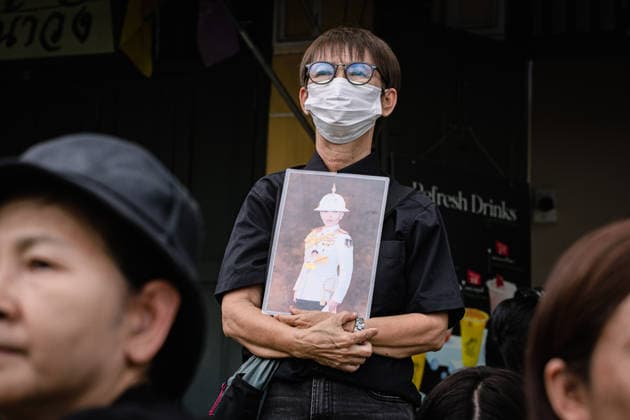 Thai king s eldest daughter Princess Bajrakitiyabha dies after prolonged illness BANGKOK, THAILAND - JUNE 13: Mourners react near the Grand Palace? to the passing of HRH Princess Bajrakitiyabha while holding a framed portrait of her on June 13, 2026 in Bangkok, Thailand. According to a statement released by the Thai Bureau of the Royal Household on 12 June 2026, HRH Princess Bajrakitiyabha died at King Chulalongkorn Memorial Hospital at the age of 47. Wissarut Weerasopon Anadolu Banghok Thailand. Editorial use only. Please get in touch for any other usage.  Copyright: x2026xAnadoluxWissarutxWeerasoponx