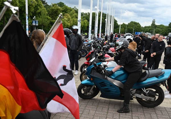 Bikers rally for road safety in Berlin BERLIN , GERMANY - JUNE 13: Motorcycle riders participate in the More Attention for Bikers ride rally in Berlin, Germany, on June 13, 2026. The event seeks to raise awareness of motorcycle safety, advocate for safer road conditions, and ensure that the interests of bikers are considered in transportation policy. Volodymyr Sindieiev Anadolu Berlin Germany. Editorial use only. Please get in touch for any other usage.  Copyright: x2026xAnadoluxVolodymyrxSindieievx