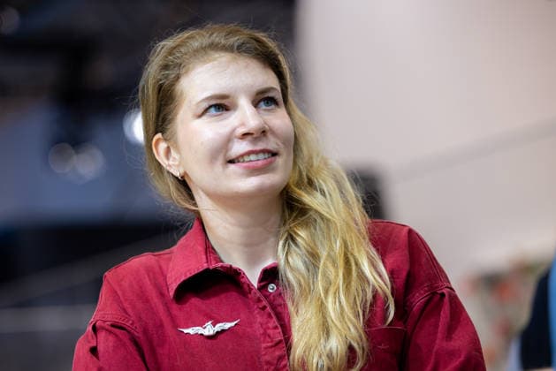 Astronautin Rabea Rogge auf der ILA26. Deutschland, Schönefeld am 12. Juni 2026: Astronautin Rabea Rogge, die erste deutsche Frau im All, präsentierte ihr Buch Ein (bisschen) Weltraum für alle in einer Messehalle auf der ILA 2026. *** Astronaut Rabea Rogge at the ILA26 Germany, Schönefeld on June 12, 2026 Astronaut Rabea Rogge, the first German woman in space, presented her book Ein bisschen Weltraum für alle in an exhibition hall at the ILA 2026