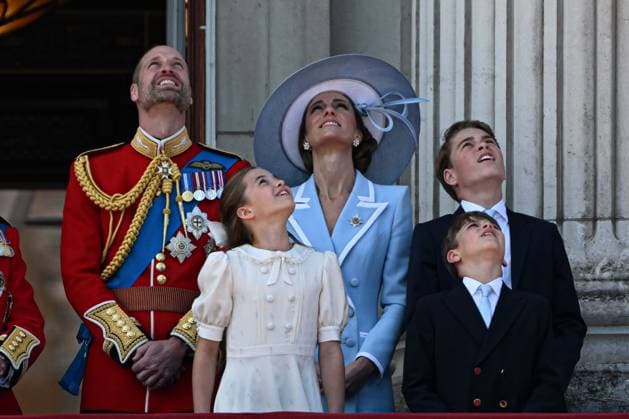 King Charles III and the Royal Family on balcony of Buckingham Palace LONDON, UNITED KINGDOM - JUNE 13: Prince William of Wales (L), Princess Kate of Wales (C), Princess Charlotte (front) greet people following the Trooping the Colour ceremony, held as part of the official birthday celebrations for the king, on the balcony of Buckingham Palace in London, United Kingdom on June 13, 2026. Rasid Necati Aslim Anadolu London United Kingdom. Editorial use only. Please get in touch for any other usage.  Copyright: x2026xAnadoluxRaÅüidxNecatixAslÄ±mx