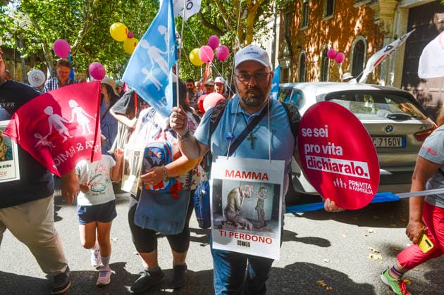IPA85647717 - Rome: National Pro-Life Rally  Copyright: xSTEFANOxCAROFEIx xFOTOGRAMMAx xSTEFANOxCAROFEIx 85647717