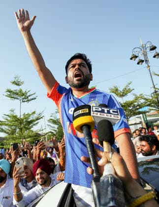CJP Abhijeet Dipke takes part in a demonstration in Amritsar Amritsar, Jun 13 (ANI): Founder of Cockroach Janata Party Abhijeet Dipke takes part in a demonstration against alleged corruption in the education system and recurring examination paper leaks, in Amritsar on Saturday. Amritsar Punjab India Copyright: xANIx ANI_20260613357
