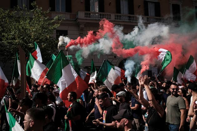 Remigration Support Rally in Rome A demonstration in support of remigration takes place in Rome. The Remigrazione e Riconquista Committee organized a march backing a proposed citizens initiative law on remigration. The proposal is set to be submitted to the Italian Parliament for consideration. Rome, Italy. June 2026. Rome Italy Copyright: xAndreaxCalandrax