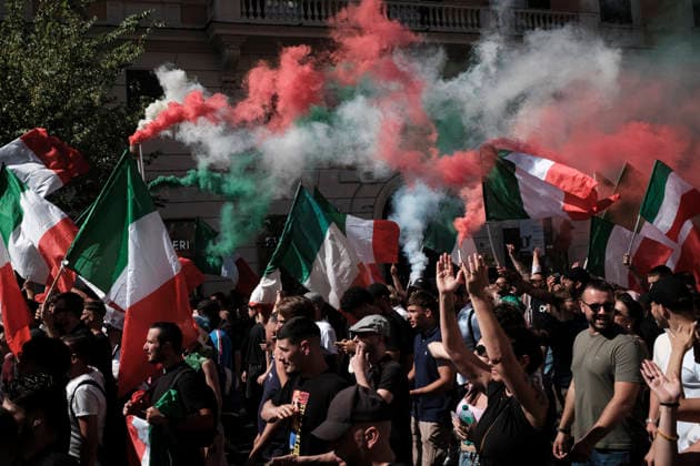 Remigration Support Rally in Rome A demonstration in support of remigration takes place in Rome. The Remigrazione e Riconquista Committee organized a march backing a proposed citizens initiative law on remigration. The proposal is set to be submitted to the Italian Parliament for consideration. Rome, Italy. June 2026. Rome Italy Copyright: xAndreaxCalandrax