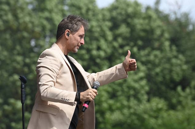 Joerg BAUSCH, Jörg, Saenger, Musiker, singend, Gesang, Konzert, Inselfieber, SchlagerParty in Oberhausen am 13.06.2026, *** Joerg BAUSCH, Jörg, singer, musician, singing, vocals, concert, island fever, SchlagerParty in Oberhausen on 13 06 2026,