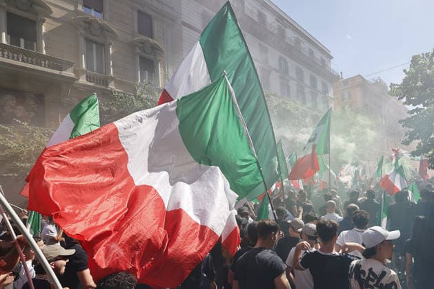 Anti-immigration demonstration in Rome ROME, ITALY, JUNE 13: Protesters wave tricolour Italian flags during an anti-immigration demonstration in Rome, Italy, on June 13, 2026. Thousands of people took part in a march organized by the far-right movement Remigration and Reconquest in support of a popular legislative proposal aimed, according to the organizers, at tackling irregular immigration and safeguarding national identity. Chants praising Benito Mussolini and anti-Muslim slogans were also heard during the demonstration. Riccardo De Luca Anadolu Rome Italy. Editorial use only. Please get in touch for any other usage.  Copyright: x2026xAnadoluxRiccardoxDexLucax