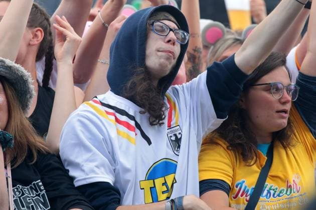 Inselfieber - die große Schlagersause auf dem Parkplatz Arena Oberhausen ** NUR FÜR REDAKTIONELLE ZWECKE ** EDITORIAL USE ONLY **<p>Inselfieber - die große Schlagersause am Samstag den 13.Juni 2026 auf dem Parkplatz Arena Oberhausen Foto : Frank Oppitz FUNKE Foto Services< p> Freizeit, Lifestyle Deutschland NRW Oberhausen Copyright: FrankxOppitz *** Inselfieber die große Schlagersause auf dem Parkplatz Arena Oberhausen FOR EDITORIAL PURPOSES ONLY p Inselfieber die große Schlagersause on Saturday, June 13, 2026 at the Arena Oberhausen parking lot Photo Frank Oppitz FUNKE Foto Services p Leisure, Lifestyle Germany NRW Oberhausen Copyright FrankxOppitz Copyright: FrankxOppitz doc869vl92ztjc8kmdm1h5l ,EDITORIAL USE ONLY