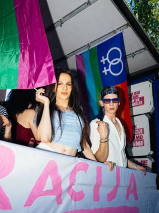 News Bilder des Tages Participants March in Ljubljana Pride Parade 2026 Participants take part in the Ljubljana Pride Parade in Ljubljana, Slovenia, on June 13, 2026. The march through the city center marked the culmination of the annual Ljubljana Pride Festival, bringing together members of the LGBTQ+ community and supporters to advocate for equality, inclusion, and human rights. This year s festival was held under the slogan Democracy in Our Hands Hope is Our Resistance. Ljubljana Slovenia  Copyright: xNikxErikxNeubauerx _DSC0039.JPEG