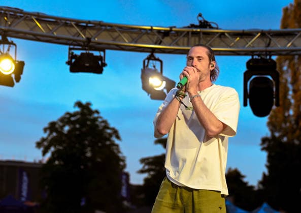 13.06.2026, xlakx, Entertainment, Mary Jane Berlin 2026 v.l. Der Rapper GReeeN live auf der Mary Jane Bühne. Die Veranstaltung präsentiert Aussteller aus den Bereichen Cannabis, Medizin, Lifestyle und Hanfprodukte. Berlin *** 13 06 2026, xlakx, Entertainment, Mary Jane Berlin 2026 v l The rapper GReeeN live on the Mary Jane stage The event presents exhibitors from the fields of cannabis, medicine, lifestyle and hemp products Berlin Daniel Lakomski