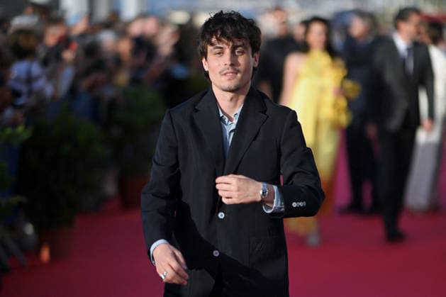 Closing Ceremony 40th Cabourg Film Festival FC Julien De Saint-Jean attends the Closing Ceremony of the 40th Cabourg Film Festival on June 13, 2026 in Cabourg, France. Photo by Franck Castel ABACAPRESS.COM Cabourg France  Copyright: xCastelxFranck ABACAx