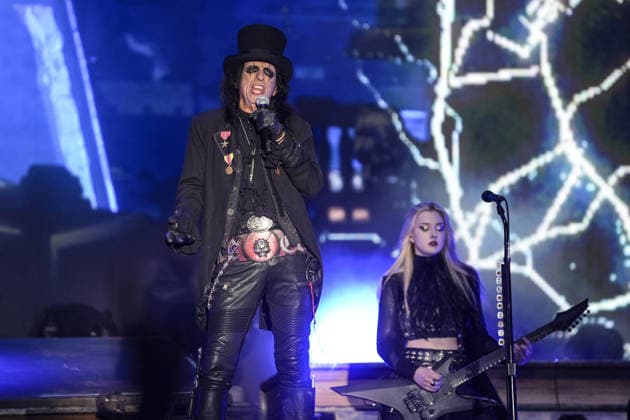 Rock legend Alice Cooper takes stage at Lifepark in Istanbul ISTANBUL, TURKIYE - JUNE 13: Alice Cooper performs during a concert at Lifepark in Istanbul, Turkiye, on June 13, 2026. The legendary American rock musician met with fans as part of an event organized by Neo Events. During the concert, Cooper performed a selection of songs from his career spanning more than five decades. Agit Erdi Ulukaya Anadolu Istanbul Turkey. Editorial use only. Please get in touch for any other usage.  Copyright: x2026xAnadoluxAgitxErdixUlukayax