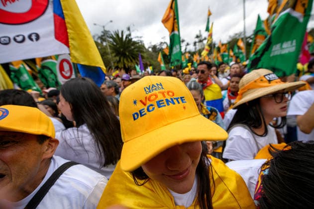 June 13, 2026, Bogota, Bogota D.C, Colombia: Supporters of colombian left-wing presidential candidate for the political party Pacto Historico Ivan Cepeda Castro tak part during the closure rally of his runoff campaign a week ahead of the second round of elections in BogotoÂ¡, Colombia June 13, 2026. Bogota Colombia - ZUMAvp1_ 20260613_zia_vp1_022 Copyright: xSebastianxBarrosx