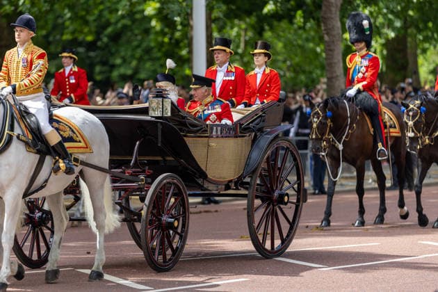 June 13, 2026, London, United Kingdom: King Charles waves to the crowd in an Ascot Landau carriage, at Trooping The Colour, on The Mall, London. London United Kingdom - ZUMAs197 20260613_aaa_s197_291 Copyright: xPhilxLewisx