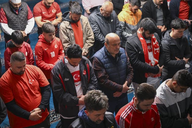 Turkish diaspora gathers at mosque for prayer to support national team BERLIN, GERMANY - JUNE 14: Members of Turkish community gather at the Berlin Sehitlik Mosque in Berlin, Germany on June 14, 2026, to perform the dawn prayer (fajr) and participate in a special prayer in support of the Turkish National Football Team. The community-led gathering was organized ahead of the Turkish team s opening match against Australia in Group D of the 2026 FIFA World Cup. Halil Sagirkaya Anadolu Berlin Germany. Editorial use only. Please get in touch for any other usage.  Copyright: x2026xAnadoluxHalilxSagirkayax
