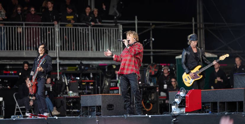 13 06 26 GUNS & ROSES AT DOWNLOAD FESTIVAL Donington Park. APEX STAGE, UK 13 06 26 GUNS & ROSES AT DOWNLOAD FESTIVAL Donington Park. APEX STAGE ,UK, Credit:Roger Alarcon Avalon United Kingdom, London  Copyright: xRogerxAlarconx xAvalonx 1109994085