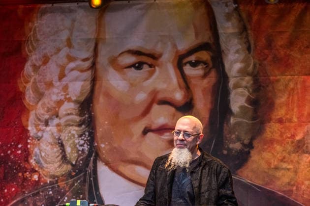 Leipzig, Deutschland, 13. Juni 2026: Jordan Rudess, Keyboarder der US-amerikanischen Progressive-Metal-Band Dream Theater, tritt beim Bachfest Leipzig auf der BachStage am Markt auf. Der Musiker präsentierte sein Programm Bach Reimagined, das Werke von Johann Sebastian Bach mit modernen Klängen und Improvisationen verbindet. Jordan Rudess Leipzig *** Leipzig, Germany, 13 June 2026 Jordan Rudess, keyboardist of the US progressive metal band Dream Theater, performs at Bachfest Leipzig on the BachStage am Markt The musician presented his program Bach Reimagined, which combines works by Johann Sebastian Bach with modern sounds and improvisations Jordan Rudess Leipzig