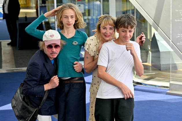 65th Monte Carlo Television Festival Photocall Derniers Jours De Charles Baudelaire Philippe Katerine, Julien Depardieu and their sons Billy and Alfred attending the photocall of Les Derniers Jours De Charles Baudelaire during the 65th Monte-Carlo Television Festival on June 14, 2026 in Monte-Carlo, Monaco. Photo by Julien Reynaud APS-Medias ABACAPRESS.COM Monte Carlo Monaco  Copyright: xReynaudxJulien APS-Medias ABACAx