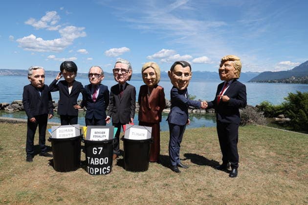 Illustration of the G7 Taboo Topics montage on the site of the G7 summit in Evian on June 14, 2026 Dominique Jacovides Bestimage Illustration of the G7 Taboo Topics montage on the site of the G7 summit in Evian on June 14, 2026 Evian France  Copyright: xDOMINIQUExJACOVIDESx xBESTIMAGExDOMINIQUExJACOVIDESx xBESTIMAGEx