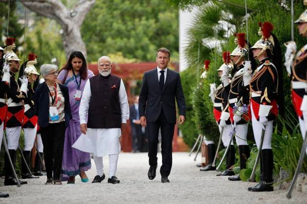 Macron Modi villa Kerylos PHOTOPQR NICE MATIN Dylan Meiffret Beaulieu sur mer 14 06 2026 Le president Francais Emmanuel Macron accueille le premier ministre Indien Narendra Modi a la villa Kerylos a Beaulieu sur Mer Beaulieu sur Mer, France June 14, 2026 French President Emmanuel Macron welcomes Indian Prime Minister Narendra Modi to the Villa Kerylos in Beaulieu sur Mer Beaulieu sur mer France  Copyright: xPHOTOPQR NICExMATIN MAXPPPxDylanxMeiffretx 20260614NIM0798 20260614NIM0797