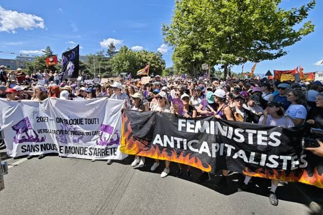 Genf, Schweiz, 14.06.2026: Anti-G7-Protest: Demonstranten protestieren gegen den G7-Gipfel 2026, der im benachbarten Évian-les-Bains, Frankreich, stattfindet. *** Geneva, Switzerland, 14 06 2026 Anti G7 protest Demonstrators protest against the G7 Summit 2026 taking place in neighboring Évian les Bains, France Copyright: xdtsxNachrichtenagenturx dts_122905
