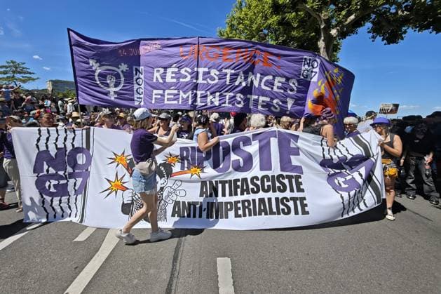 Genf, Schweiz, 14.06.2026: Anti-G7-Protest: Demonstranten protestieren gegen den G7-Gipfel 2026, der im benachbarten Évian-les-Bains, Frankreich, stattfindet. *** Geneva, Switzerland, 14 06 2026 Anti G7 protest Demonstrators protest against the G7 Summit 2026 taking place in neighboring Évian les Bains, France Copyright: xdtsxNachrichtenagenturx dts_122910