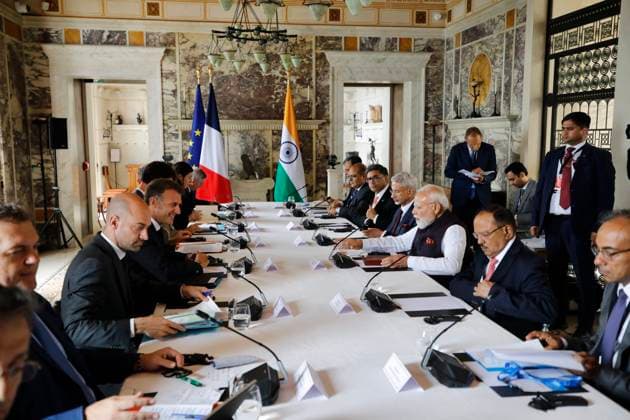 Bharat Innovates villa Kerylos PHOTOPQR NICE MATIN Dylan Meiffret Beaulieu sur mer 14 06 2026 Bharat Innovates villa Kerylos Le president Francais Emmanuel Macron accueille le premier ministre Indien Narendra Modi a la villa Kerylos a Beaulieu sur Mer début de la reunion de travail a la villa Kerylos a Beaulieu Jean Noel Barrot, ministre de lEurope et des affaires etrangeres Beaulieu sur Mer, France June 14, 2026 French President EmmanuelMacron welcomes Indian Prime Minister NarendraModi to the Villa Kerylos in Beaulieu sur Mer Beaulieu sur mer France  Copyright: xPHOTOPQR NICExMATIN MAXPPPxDylanxMeiffretx 20260614NIM0798 20260614NIM0959